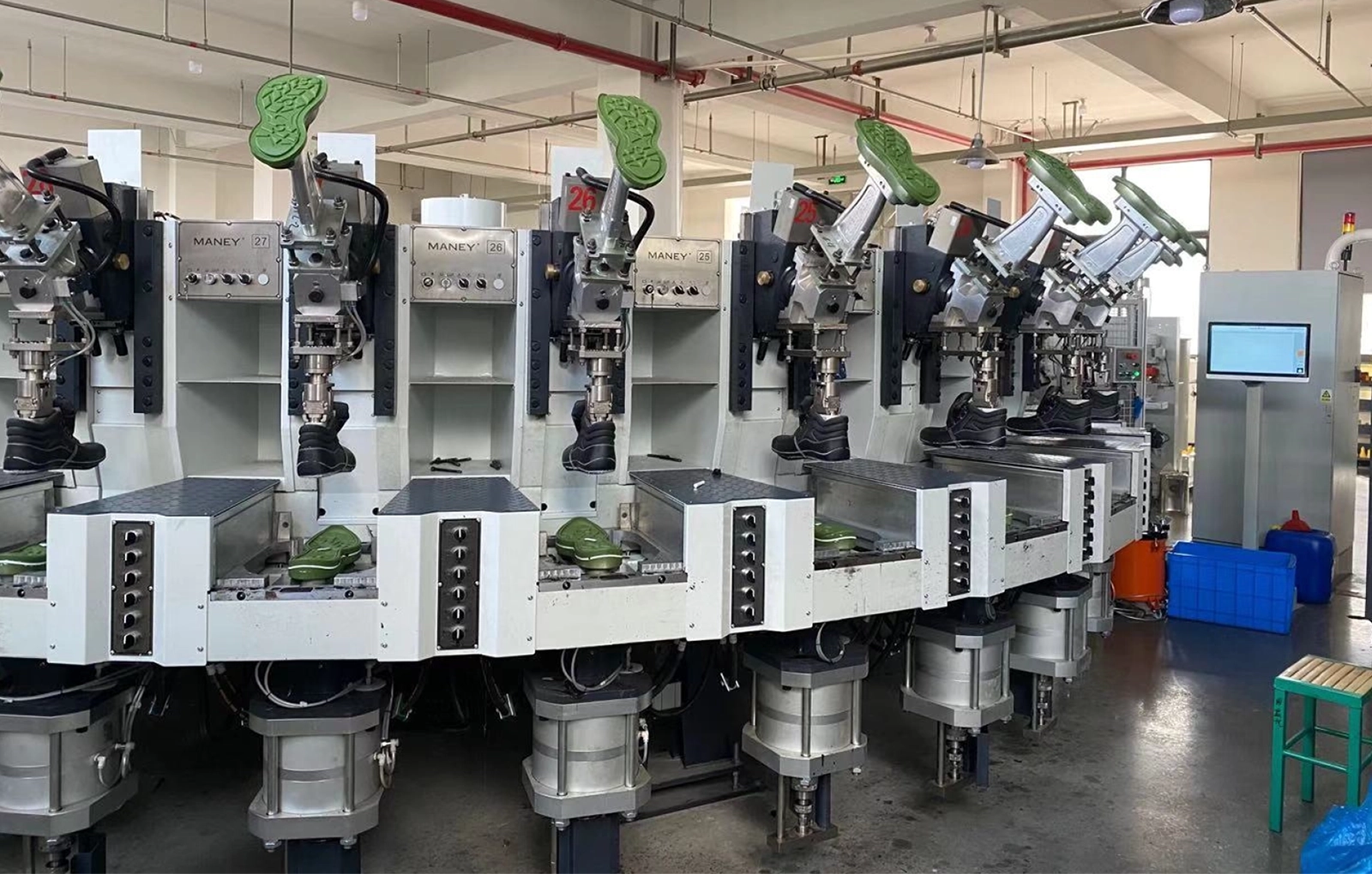 MANEY automatic shoe sole attaching 1020x1600